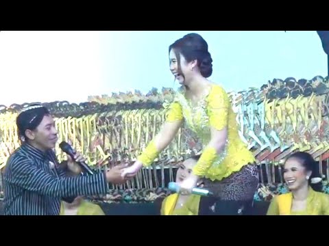 JO KLUTHUK DI SUSUL AYANG DIKE SABRINA LIMBUKAN LUCU DUOJO WAYANG KULIT KI CAHYO KUNTADI TERBARU