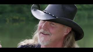 Trace Adkins Mind On Fishin'