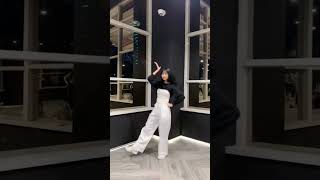 Download lagu Sayonara Crawl - Dance Version MUTHE JKT48 #muthejkt48 #fjkt48 #jkt48 #jkt48edit #jkt48tiktok #idol mp3