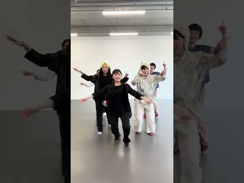 芸術文化学群の先生と一緒に踊ってみた
