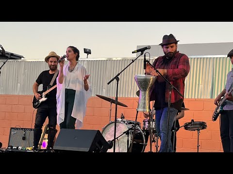 "L’cha Dodi" - Moshav Band feat. Cantor Jacqueline Rafii