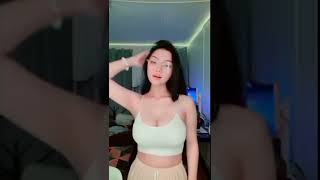 Download lagu #hotdance #bigolive #sexygirl #nobra mp3 Download lagu #hotdance #bigolive #sexygirl #nobra mp3