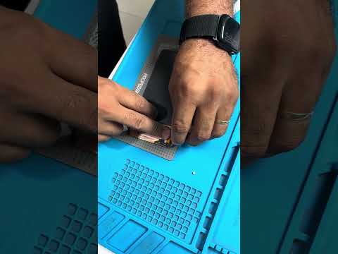 Ele quis economizar e aconteceu isso #smartphone #bateriadecelular #tecnologia