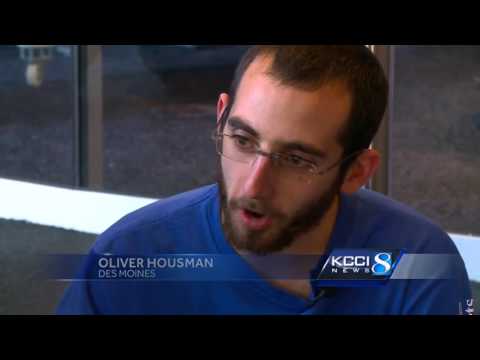 Man leaves 'Star Wars' movie line to propose to girlfriend