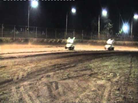 SPRINTCAR "B" MAIN FEATURE AT MARYBOROUGH SPEEDWAY 12th.NOV 2011.