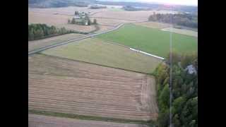 preview picture of video 'Hot air balloon landing with Better Balloons 1 OH-RBB in Hyvinkää Finland.'