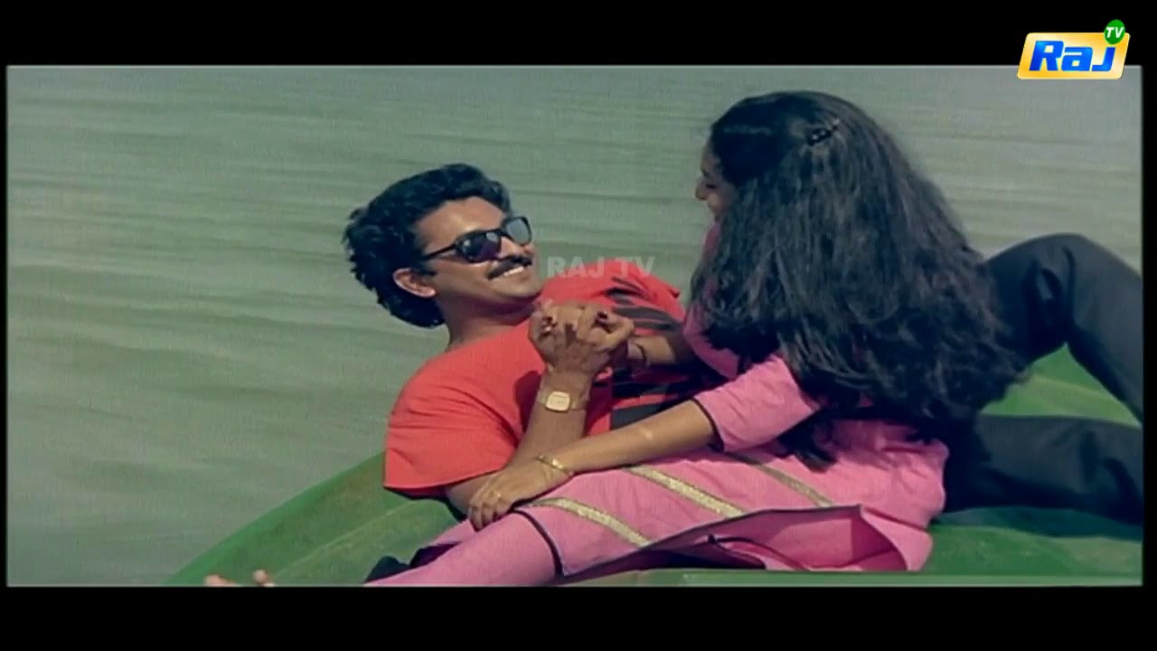 Idhu Ilamai Ezhuthum Song Lyrics | Aayiram Pookkal Malarattum