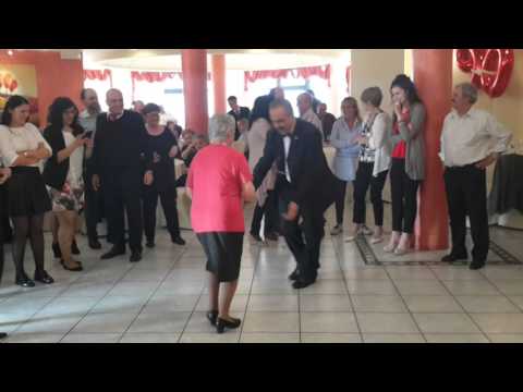 LA NONNINA CHE BALLA IL ROCK - ANIMAZIONE FESTA DI COMPLEANNO 90 ANNI A PESCARA FRANCESCO BARATTUCCI
