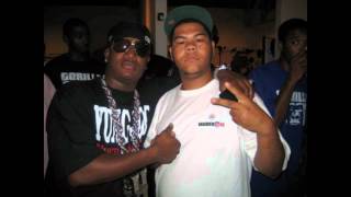 YounGBetflow ft yung joc -play your card.wmv
