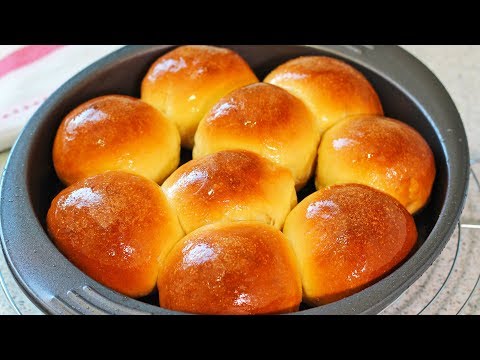 How to Make Dinner Rolls From Scratch