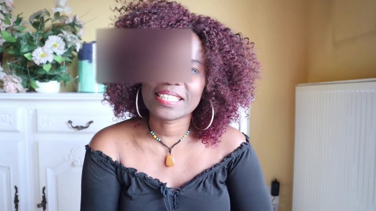 Couple ; Si les sorcières te fatiguent, prends du gombo.  (Astuce Aimée )