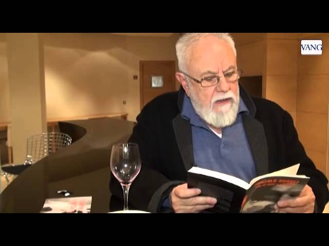 Vídeo relacionado con Con el cielo a cuestas (Random House)