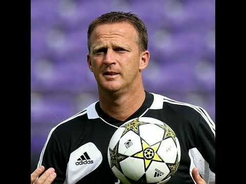 Interview: John van den Brom, AZ Alkmaar Manager