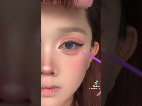 EYE MAKEUP COSPLAY
