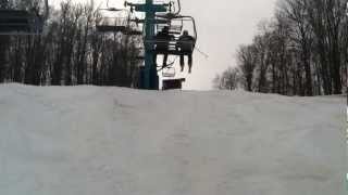 preview picture of video 'Guy jumps off chairlift(Holiday Valley)(The Wall)'