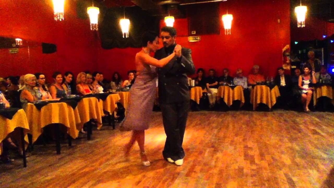 Bailaron Luciana Arregui & Andres Laza Moreno, en la milonga El Beso Part.4 - 28/12/14