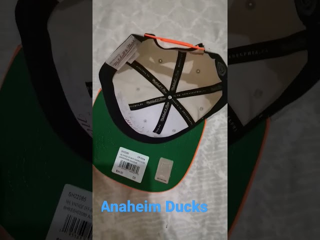 Vídeo relacionado con Mitchell & Ness Anaheim Ducks Black NHL Team Ground 2.0 Pro Snapback Cap - One-Size