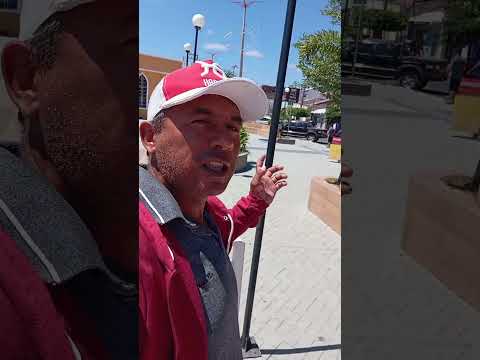 ornamentação de natal na praça da matriz de parambu sertão dos inhamuns ceará