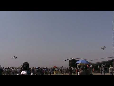 Chino 2010 Airshow P51 Mustang mass flyby
