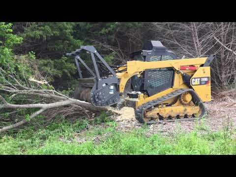 2018 Caterpillar 299D2 XHP skid steer mulcher