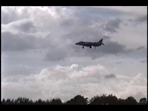 Willow Grove Airshow 2003 - USMC AV-8B Harrier demo
