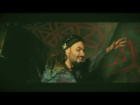 Darkksoul in Futura 3 video by Bruno Bueno aka Moonson