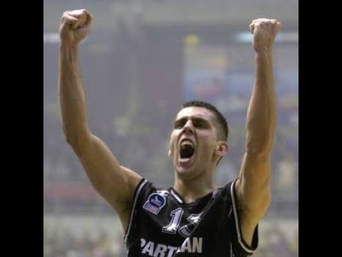 Miloš Vujanić rešava derbi! [03.03.2002.]