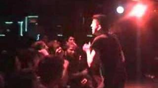 modern life is war 040908 @canal club  05 young man on a spr