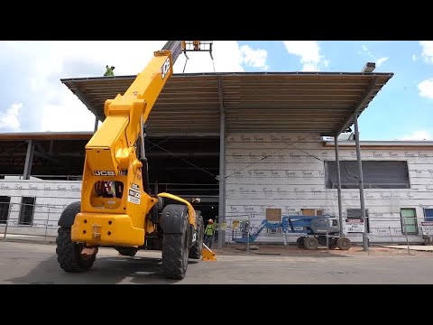 Construction industry faces costly delays as ICE raids sow fear | REUTERS