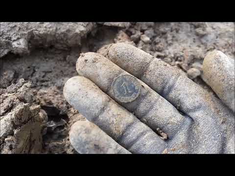 Der Bayern Sondler Teil 5 - Sondeln brachte Heiligenanhänger, viel Keramik und Weiteres
