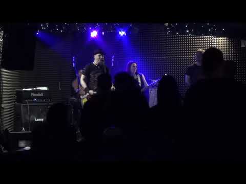 Skôr či Neskôr - Skôr Či Neskôr- Punkrock (Life Kulturák Bratislava 9.2.2019)