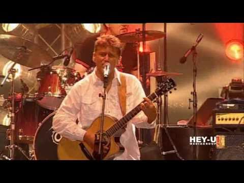 Rainhard Fendrich - I am from Austria [Live]