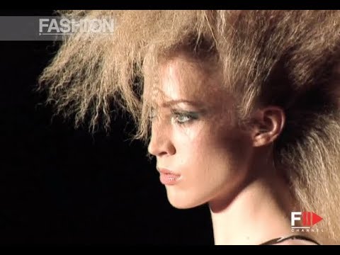VERSACE Fall 2001 Haute Couture Paris - Fashion Channel