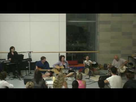 Brenda McMorrow Kirtan - Yoga Festival Toronto, Sri Ram