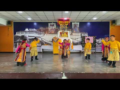 Tibetan Dance: Tashi Dhuesang by kids