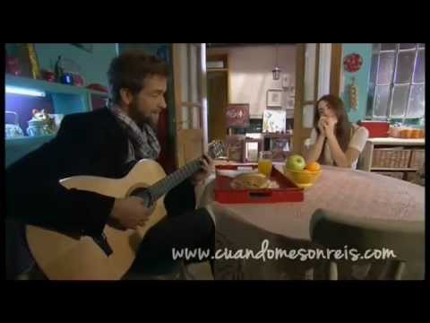Lali Esposito y Pablo Alboran en "Cuando Me Sonreis"