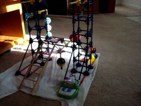 Parakeet with his new piano.MPG