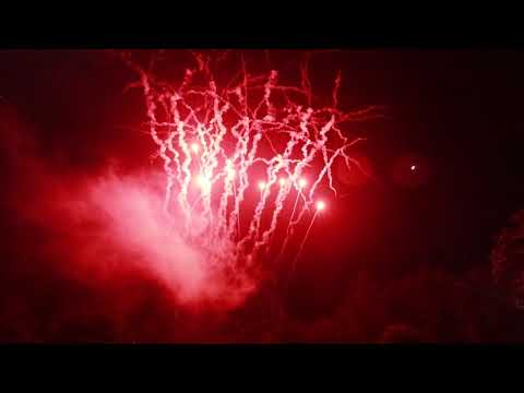 CC0042 2  49s FAN. Red and green crossette