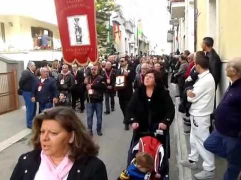 Processione San Trifone adelfia montrone 2012 passaggio dalla sede del comitato