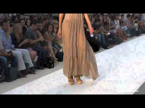 Mercedes-Benz Fashion Week Swim desfile Poko Pano