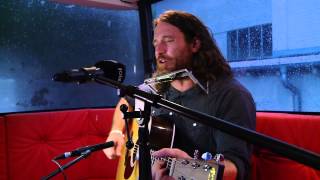 Chuck Ragan - Bedroll Lullaby (Live at joiz)