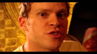 Jez's magic mushroom party - Peep Show