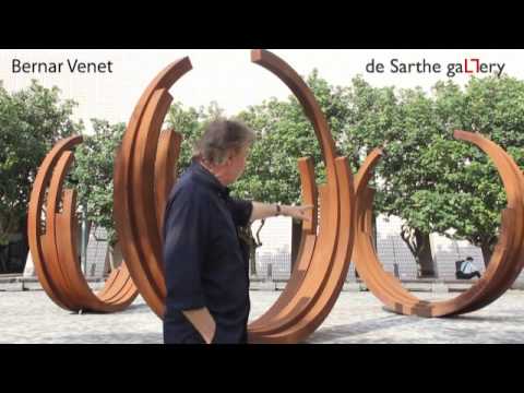 Arcs in Disorder: 3 Arcs x 5 - Bernar Venet in Hong Kong