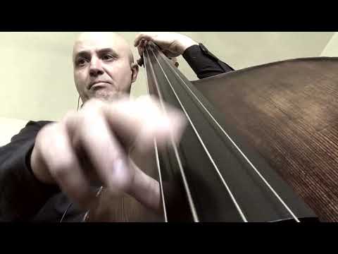 Just Squeeze Me Bass Line Play Along Backing Track