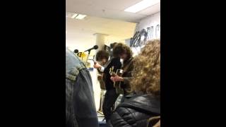 Tangarine: Motion of light