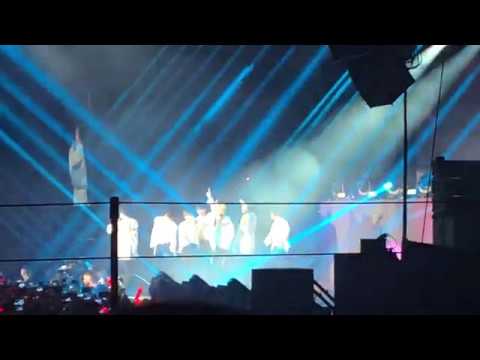 [Live] 181027 iKON (아이콘) - Love Scenario (사랑을 했다) (iKON 2018 Continue Tour Concert in Melbourne)