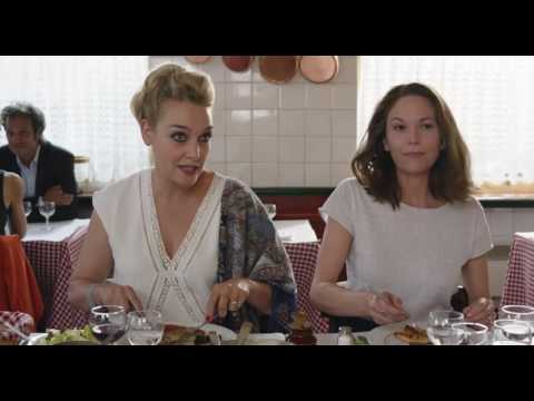 download lagu mp3 mp4 Paris Can Wait Streaming Ita, download lagu Paris Can Wait Streaming Ita gratis, unduh video klip Paris Can Wait Streaming Ita