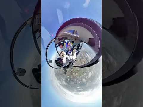 Hold on, im coming @redbull @redbullairforce