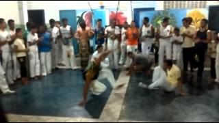 preview picture of video 'capoeira carira vampiro e adriano'