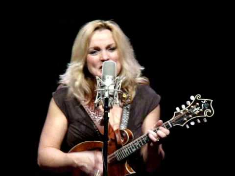Rhonda Vincent - Lonesome Wind Blues